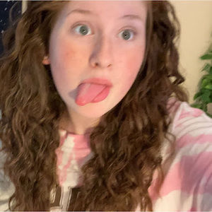 Meet your Posher, Maecie